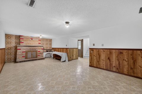 Photo 35 at 108 Anthia Drive, Humber Summit, Toronto
