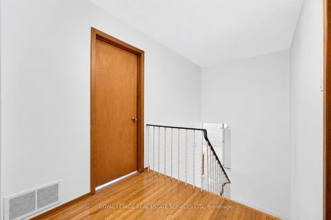 Photo 38 at 108 Anthia Drive, Humber Summit, Toronto