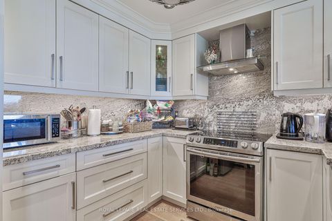 Photo 8 at 1304 - 2267 Lakeshore Boulevard W, Mimico, Toronto