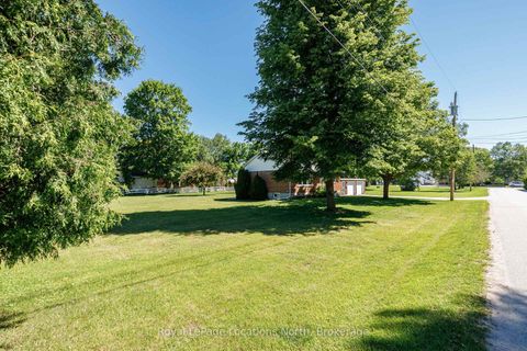 Photo 4 at 2 Buist Street, Nottawa, Clearview