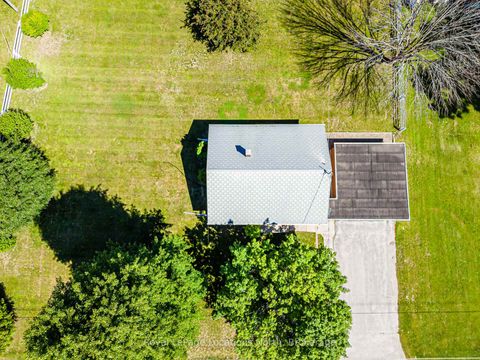 Photo 7 at 2 Buist Street, Nottawa, Clearview