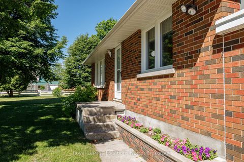 Photo 9 at 2 Buist Street, Nottawa, Clearview