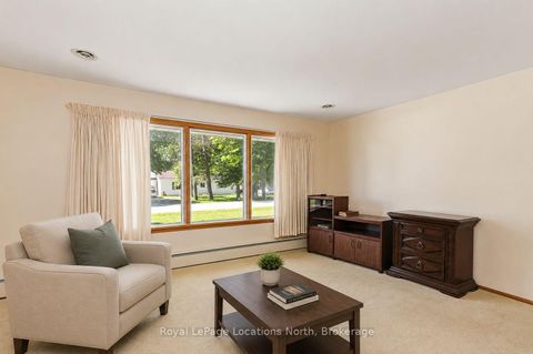Photo 13 at 2 Buist Street, Nottawa, Clearview