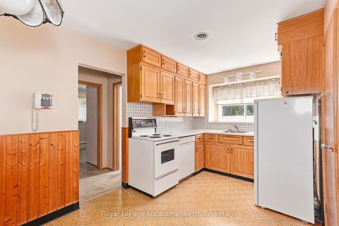 Photo 15 at 2 Buist Street, Nottawa, Clearview