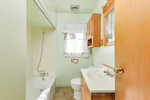 Photo 18 at 2 Buist Street, Nottawa, Clearview
