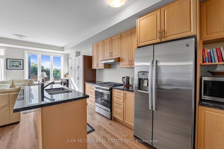Photo 7 at 1402 Almonte Drive, Tyandaga, Burlington