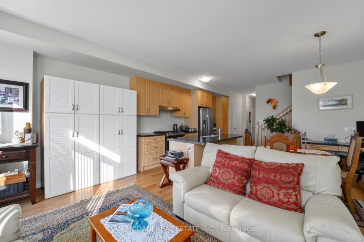 Photo 13 at 1402 Almonte Drive, Tyandaga, Burlington