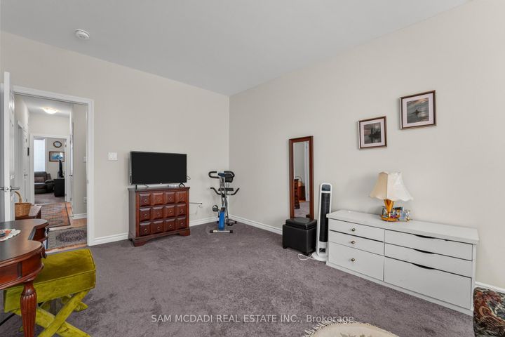 Photo 20 at 1402 Almonte Drive, Tyandaga, Burlington