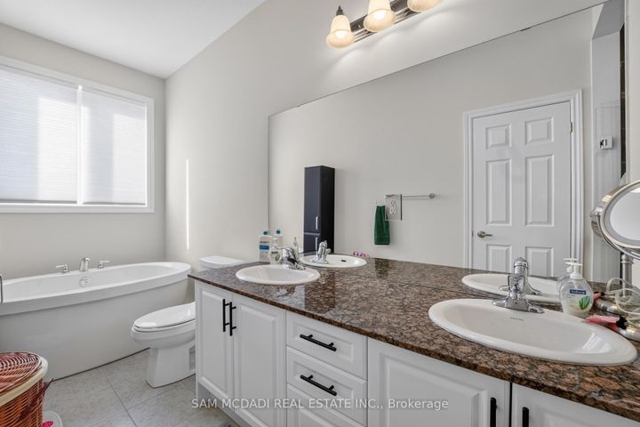 Photo 22 at 1402 Almonte Drive, Tyandaga, Burlington