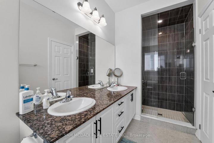 Photo 24 at 1402 Almonte Drive, Tyandaga, Burlington