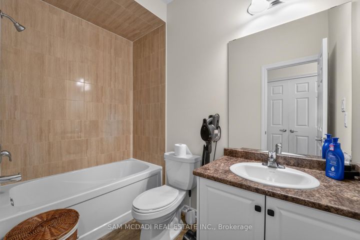 Photo 29 at 1402 Almonte Drive, Tyandaga, Burlington