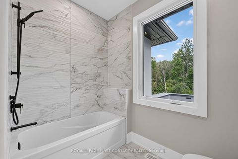 Photo 18 at 929 7th Line, Alcona, Innisfil