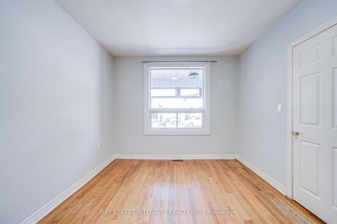 Photo 6 at 19 Robinson Avenue, Oakridge, Toronto