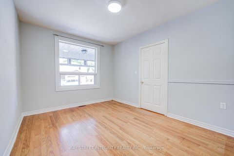 Photo 8 at 19 Robinson Avenue, Oakridge, Toronto