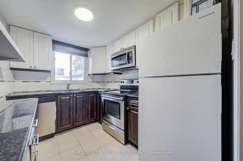 Photo 21 at 19 Robinson Avenue, Oakridge, Toronto