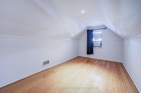 Photo 28 at 19 Robinson Avenue, Oakridge, Toronto