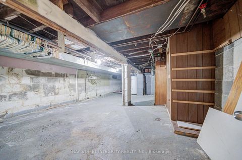 Photo 32 at 19 Robinson Avenue, Oakridge, Toronto