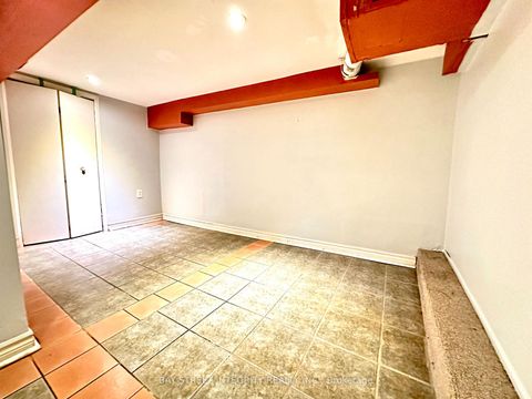 Photo 35 at 19 Robinson Avenue, Oakridge, Toronto