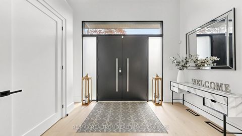 Photo 3 at 116 Laurentide Drive, Donalda, Toronto