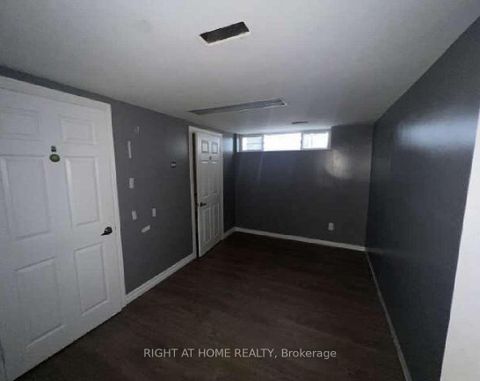 Photo 9 at 32 Brimorton Drive, Bendale, Toronto