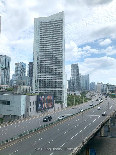 Photo 1 at 1006 - 19 Bathurst Street, Waterfront Communities C1, Toronto