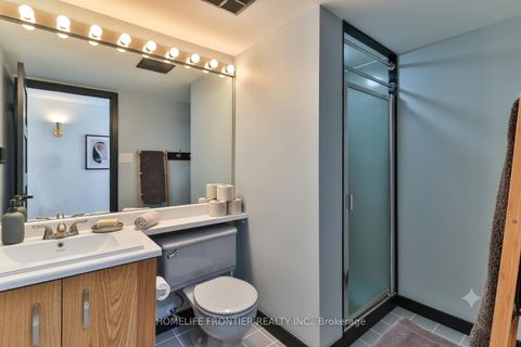 Photo 4 at 611 - 2261 Lakeshore Boulevard W, Mimico, Toronto