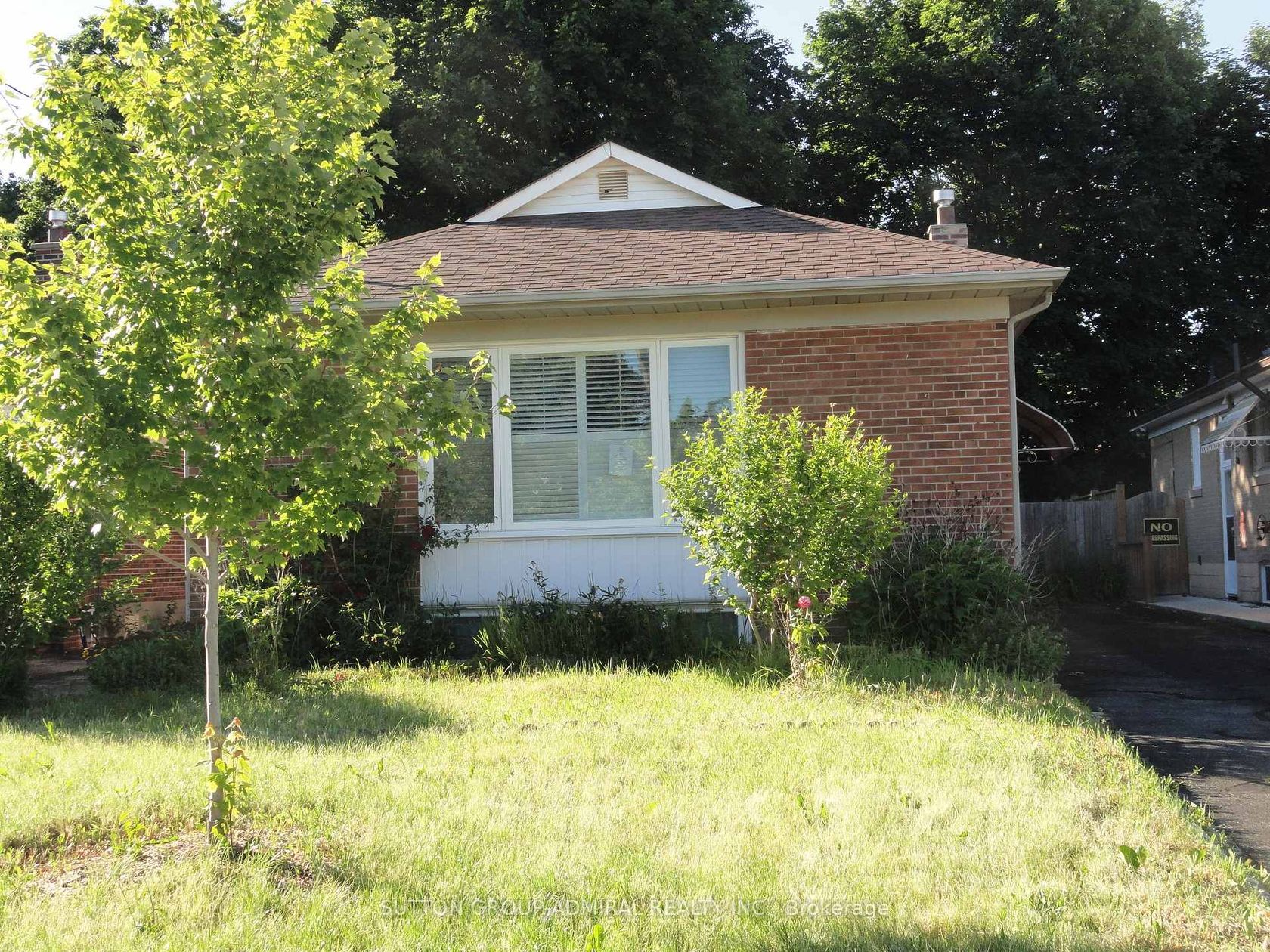 30 Merrian Road, Kennedy Park, Toronto 