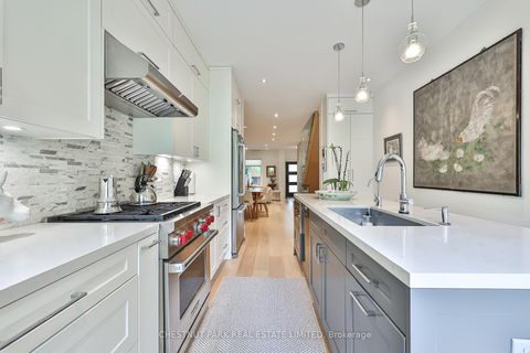 Photo 8 at 92 Balmoral Avenue, St. Clair, Toronto