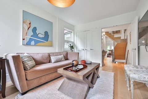 Photo 13 at 92 Balmoral Avenue, St. Clair, Toronto