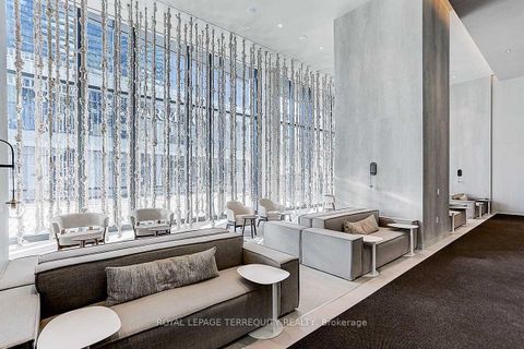 Photo 5 at 3215 - 138 Downes Street, Waterfront Communities C8, Toronto