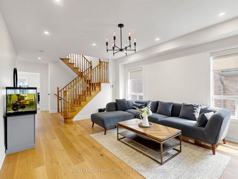 Photo 5 at 35 Mynden Way, Woodland Hill, Newmarket