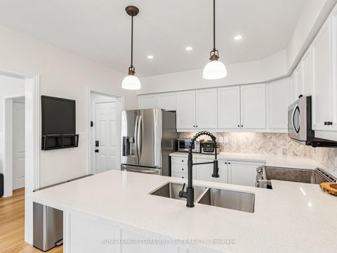 Photo 10 at 35 Mynden Way, Woodland Hill, Newmarket
