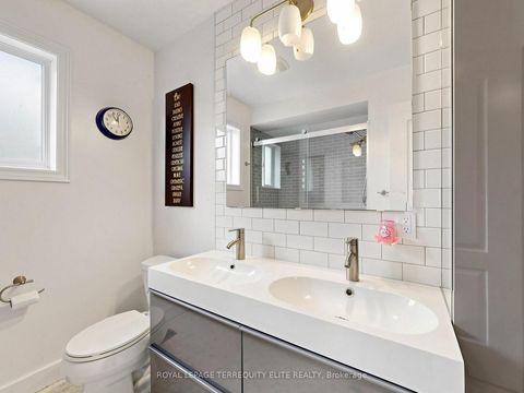 Photo 34 at 35 Mynden Way, Woodland Hill, Newmarket