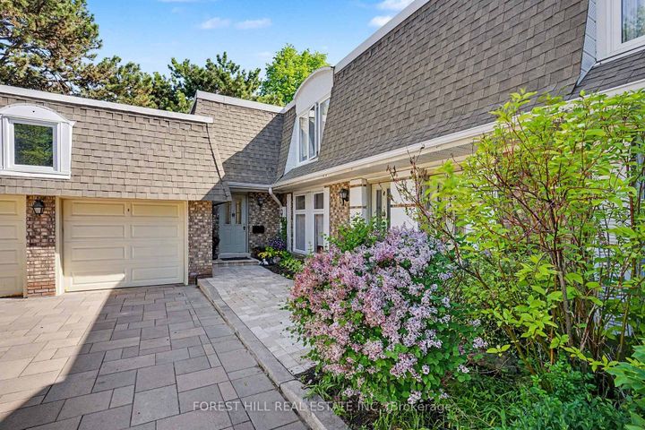 Photo 1 at 39 James Foxway, Bayview Village, Toronto