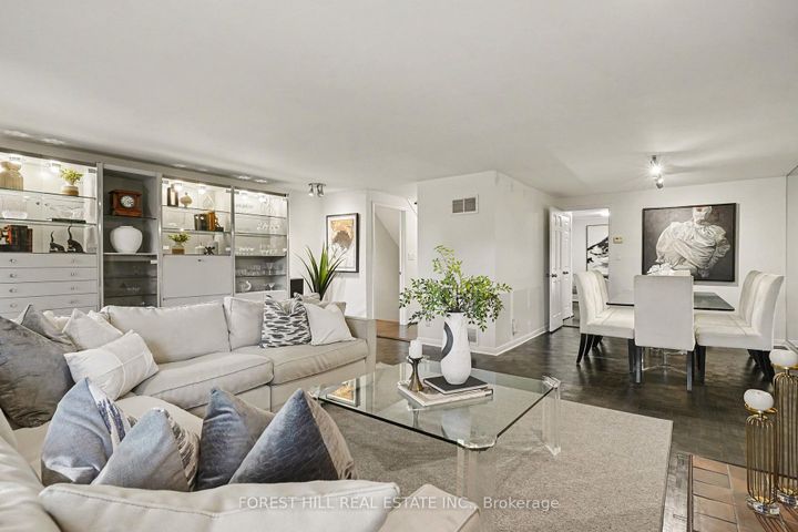 Photo 8 at 39 James Foxway, Bayview Village, Toronto