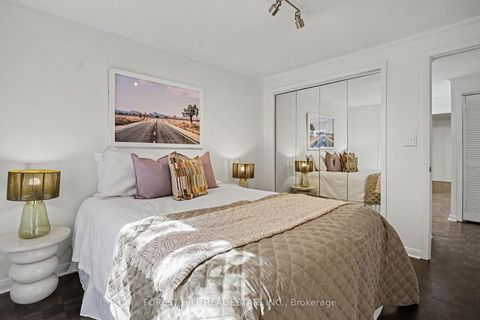 Photo 18 at 39 James Foxway, Bayview Village, Toronto