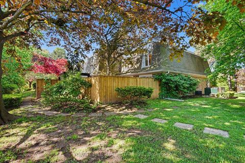 Photo 35 at 39 James Foxway, Bayview Village, Toronto