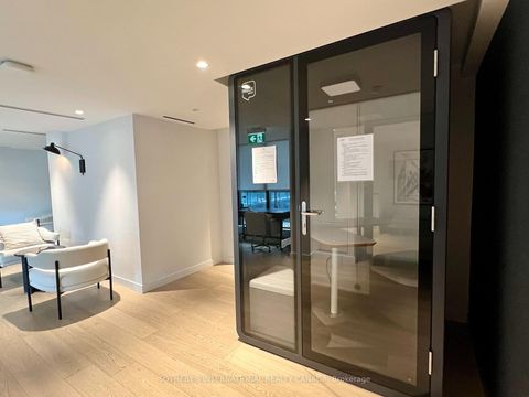 Photo 15 at 404 - 117 Broadway Avenue, Mount Pleasant West, Toronto