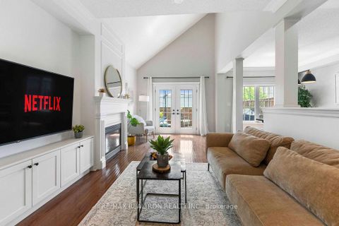 Photo 4 at 678 Skye Court, Wyndham, Newmarket