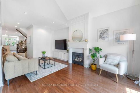 Photo 6 at 678 Skye Court, Wyndham, Newmarket