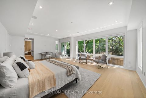 Photo 28 at 15 Aldershot Crescent, Windfields, Toronto
