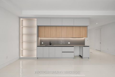 Photo 42 at 15 Aldershot Crescent, Windfields, Toronto