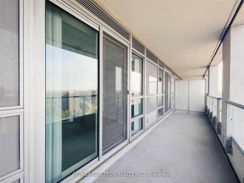 Photo 10 at 2406 - 2015 Sheppard Avenue E, Henry Farm, Toronto