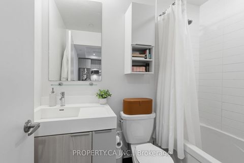 Photo 13 at 2005 - 20 Tubman Avenue, Regent Park, Toronto