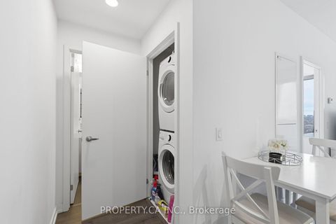 Photo 14 at 2005 - 20 Tubman Avenue, Regent Park, Toronto