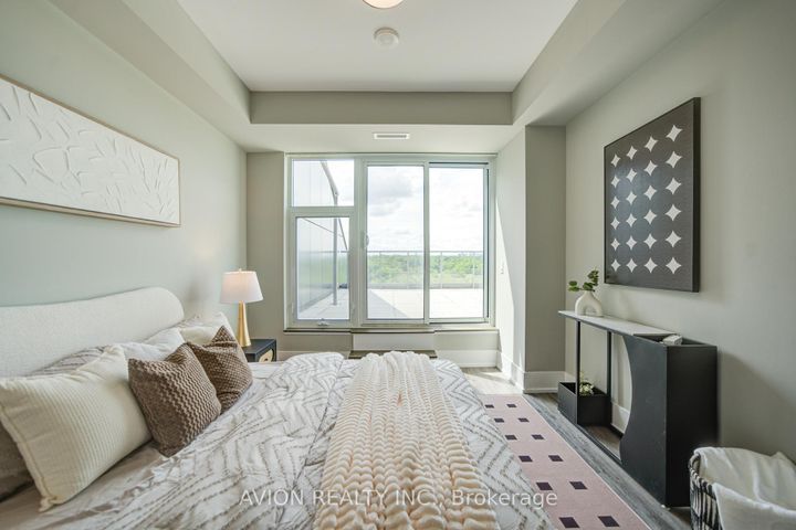 Photo 10 at 1019 - 25 Adra Grado Way, Bayview Village, Toronto