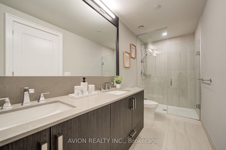 Photo 12 at 1019 - 25 Adra Grado Way, Bayview Village, Toronto