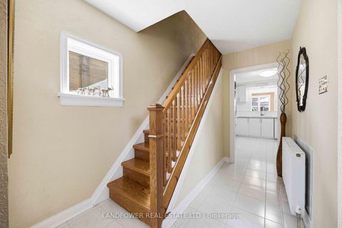 Photo 15 at 549 Lawrence Avenue W, Lawrence, Toronto