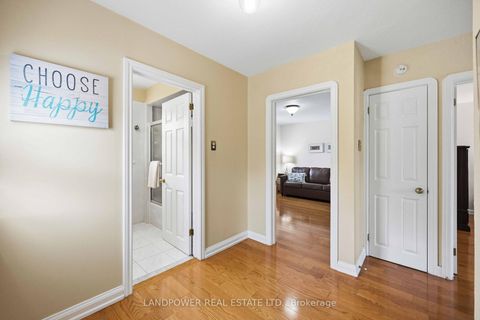 Photo 16 at 549 Lawrence Avenue W, Lawrence, Toronto