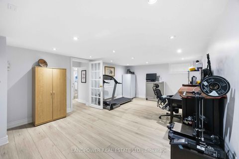 Photo 25 at 549 Lawrence Avenue W, Lawrence, Toronto